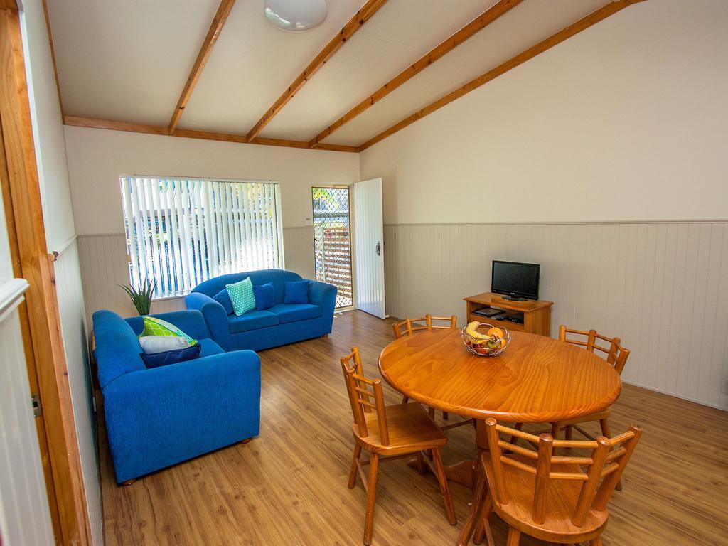 Caseys Beach Holiday Park Sunshine Bay Kamer foto