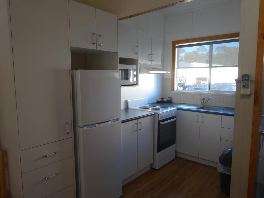 Caseys Beach Holiday Park Sunshine Bay Buitenkant foto